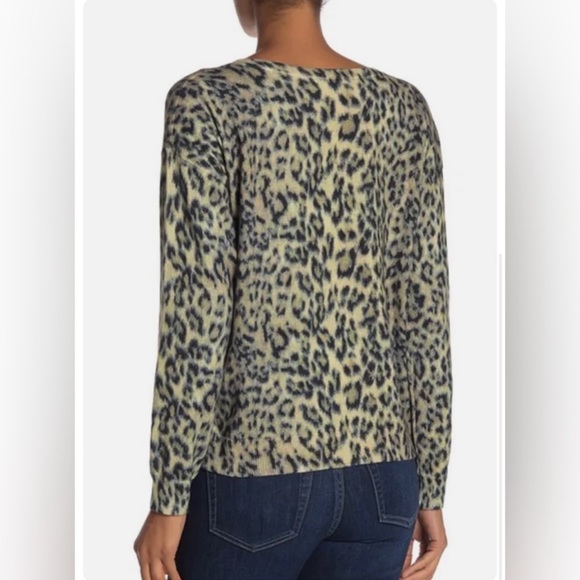 Joie Eloisa Leopard Print Cashmere
Blend Sweater size Small EUC - Picture 2 of 11